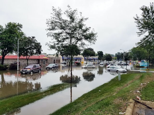 Water damage restoration services flooding