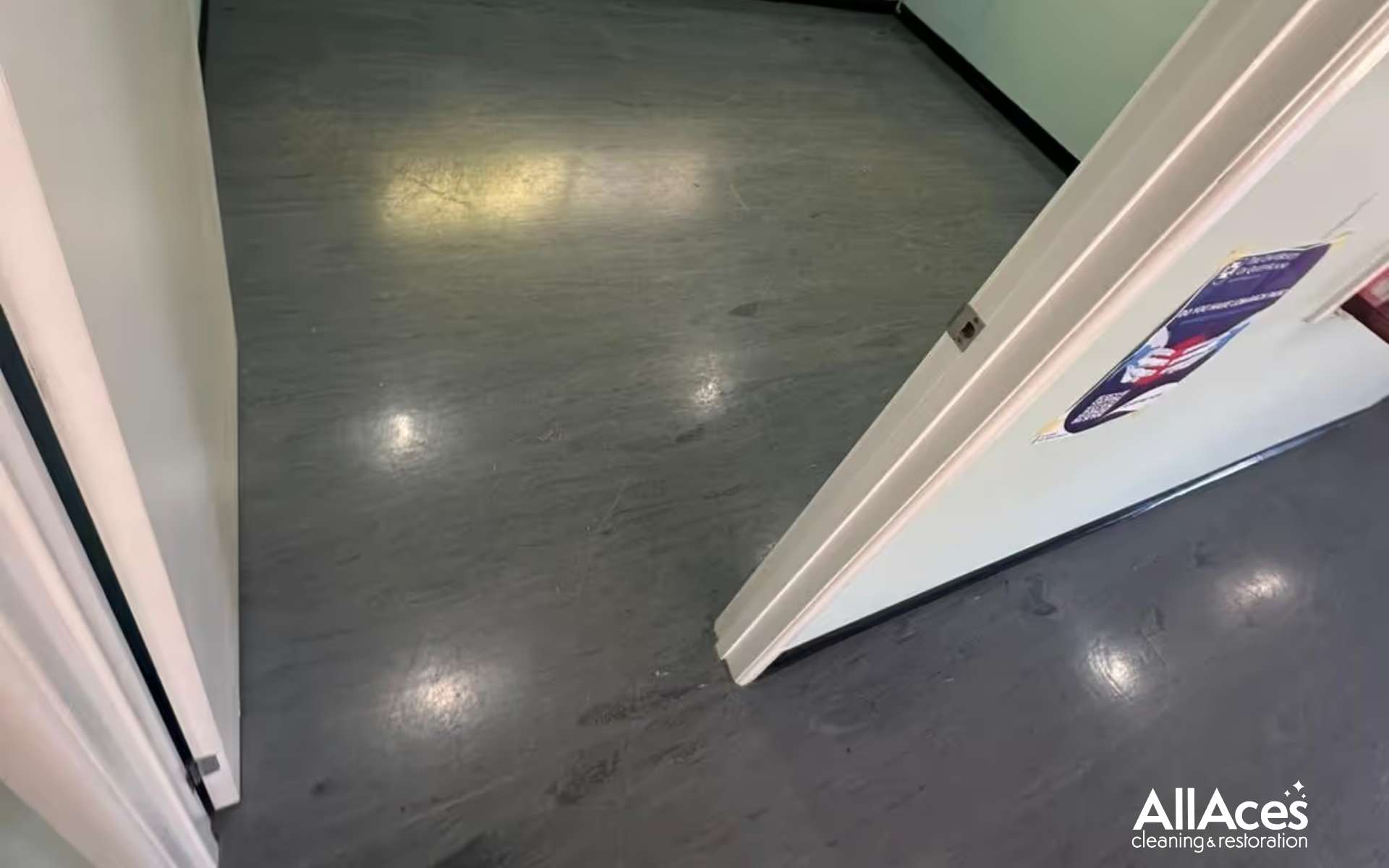 Vinyl Floor Strip and Seal Cleaning Services Australia (NSW, VIC, QLD)